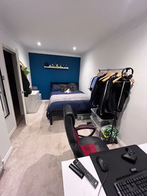 Photo 16- click for photo gallery